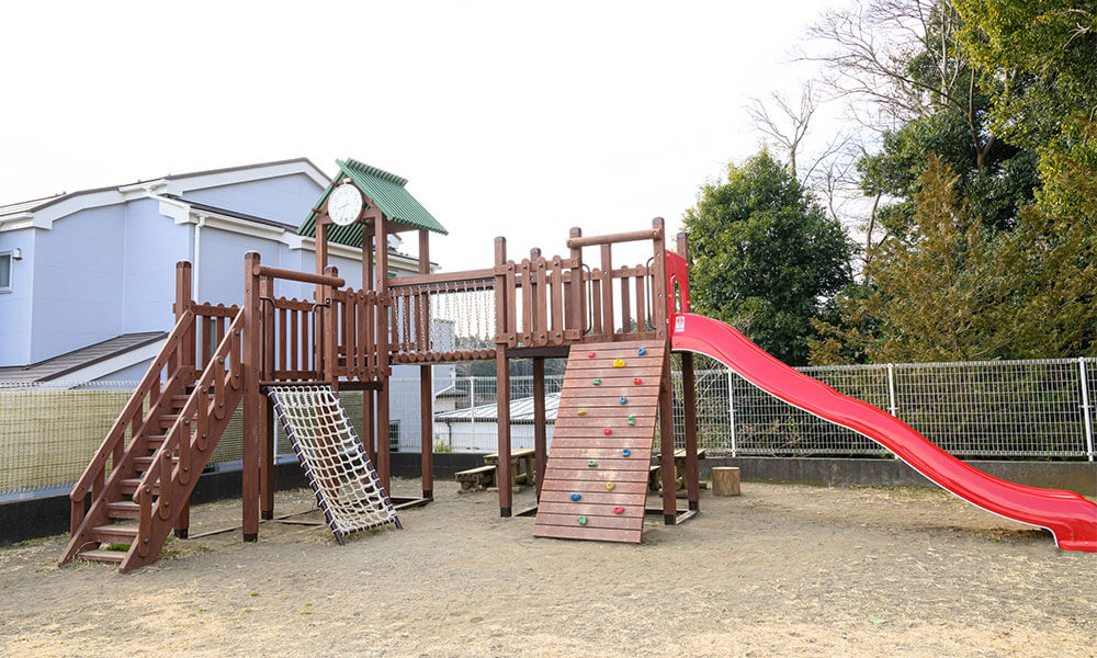 プレ保育園のご案内02